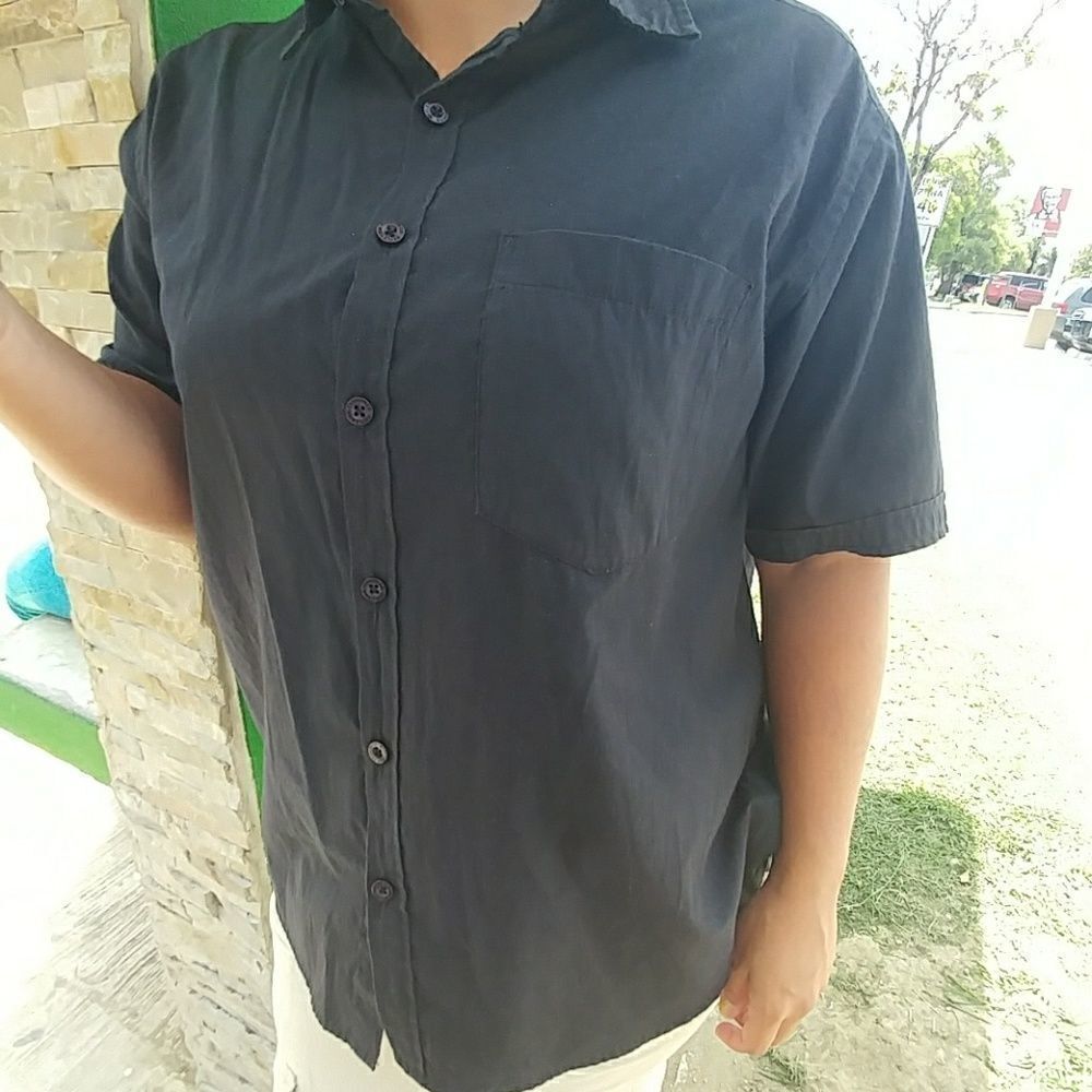 Cargo shorts & button up - Picture 3 of 3